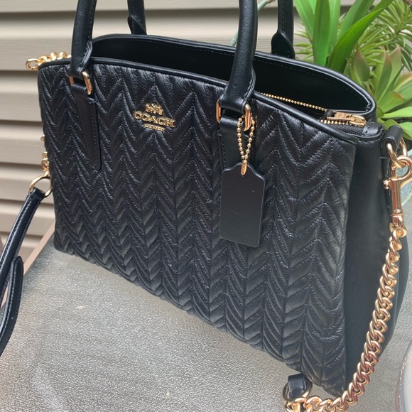 SOLD/Authentic Coach Quilted Calf leather Shoulder - Picture 4 of 8